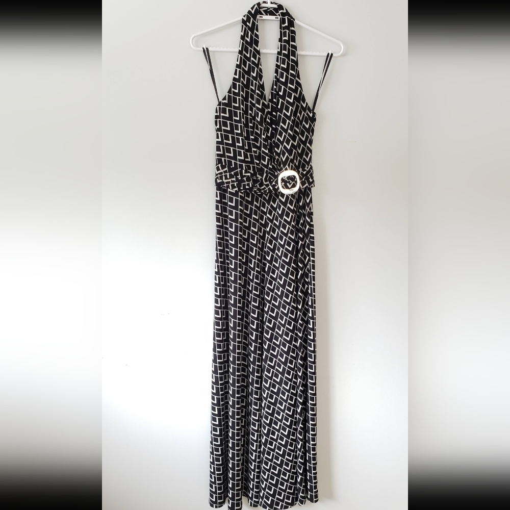 White House Black Market Gorgeous Maxi dress. EUC.